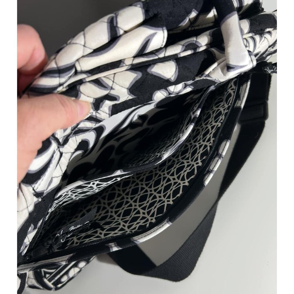 Vera Bradley NIGHT & DAY Metropolitan Bag Carry On Tote Black White Floral - Picture 9 of 12